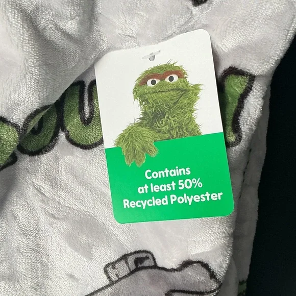 Sesame Street Gray and Green Oscar The Grouch Plush Throw Blanket - Picture 5 of 5